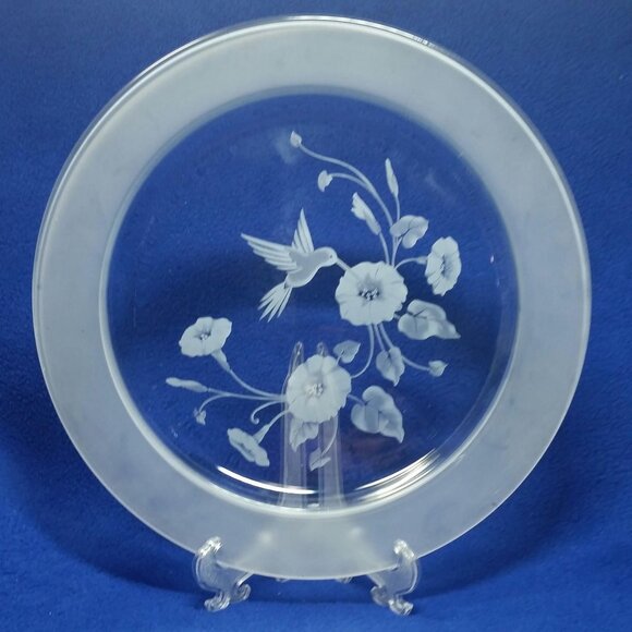 Avon Hummingbird 10" Dinner Plate Etched Hummingbird Collection Pre-Owned - Picture 8 of 10